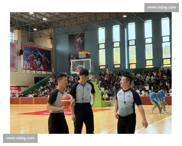 以篮球裁判为核心的比赛公正性与规则执行专业探索与职业素养提升路径研究 以篮球裁判为核心的比赛公正性与规则执行专业探索与职业素养提升路径研究